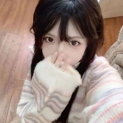 钢铁少女团2封面
